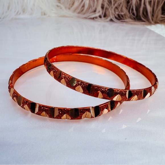Beautiful set of 2 small bangle bracelets - Picture 9 of 9
